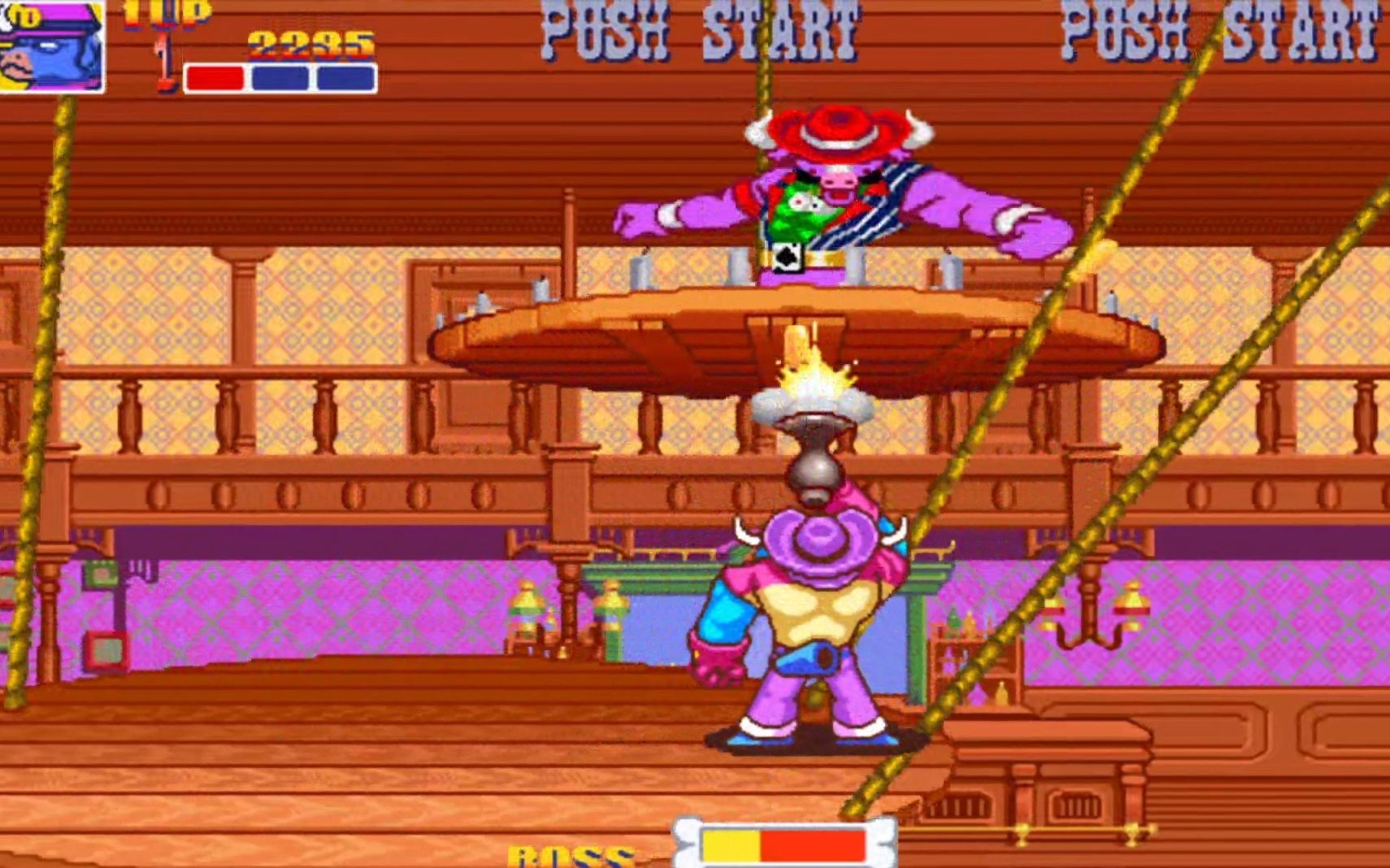 街机游戏疯狂西部牛仔:这关道具挺多啊