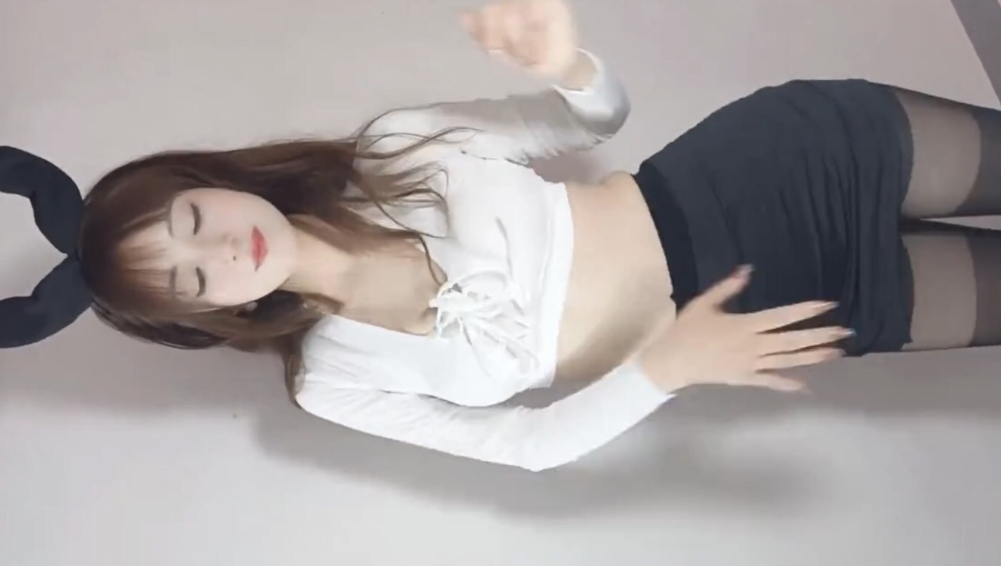 巧小君
