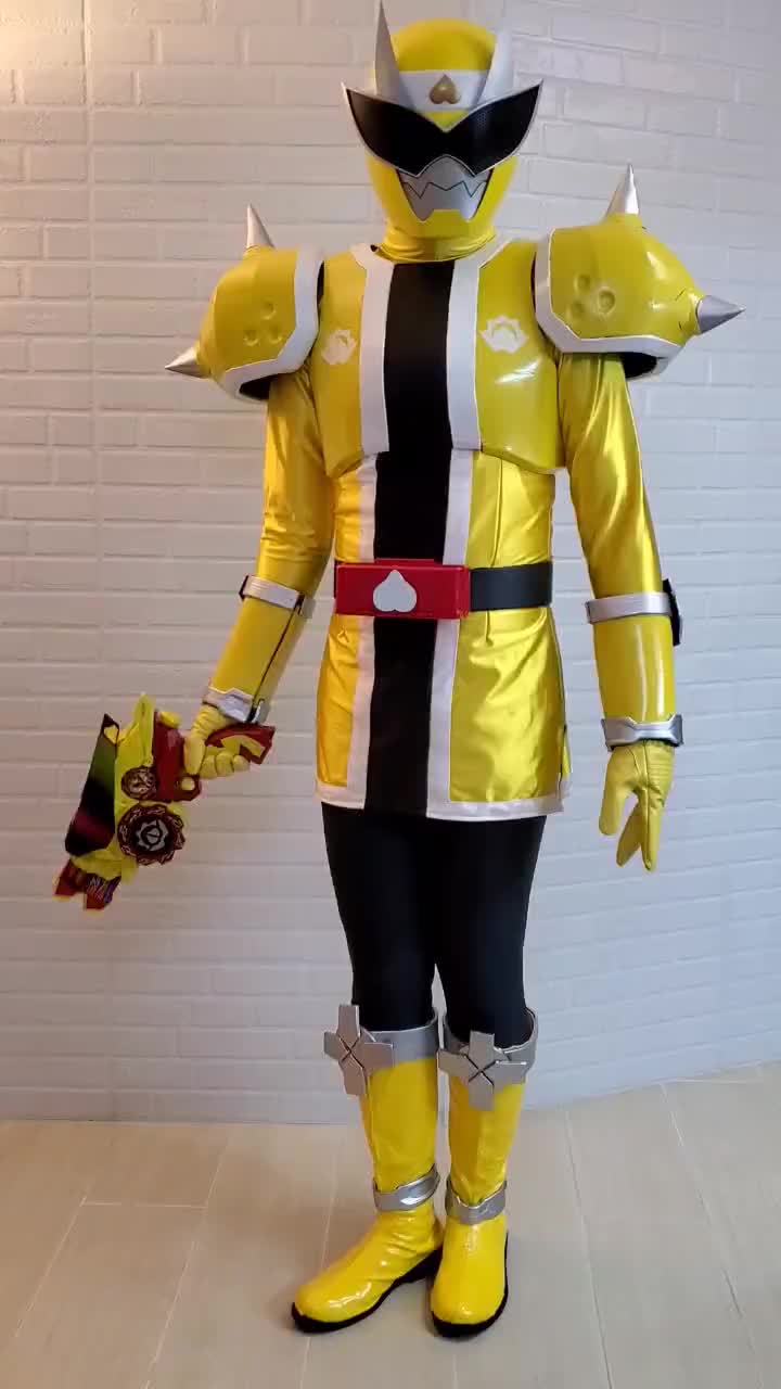 【cos】老是挨踢的鬼妹皮套人是男的?