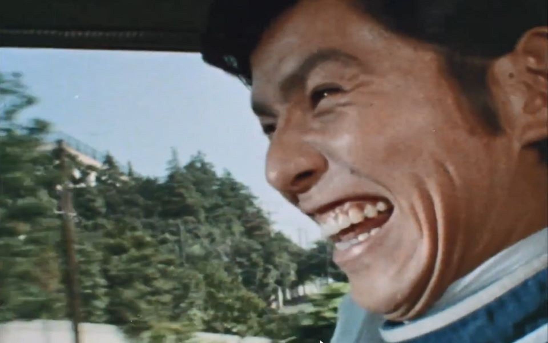 还是艾斯懂得心疼泰罗!