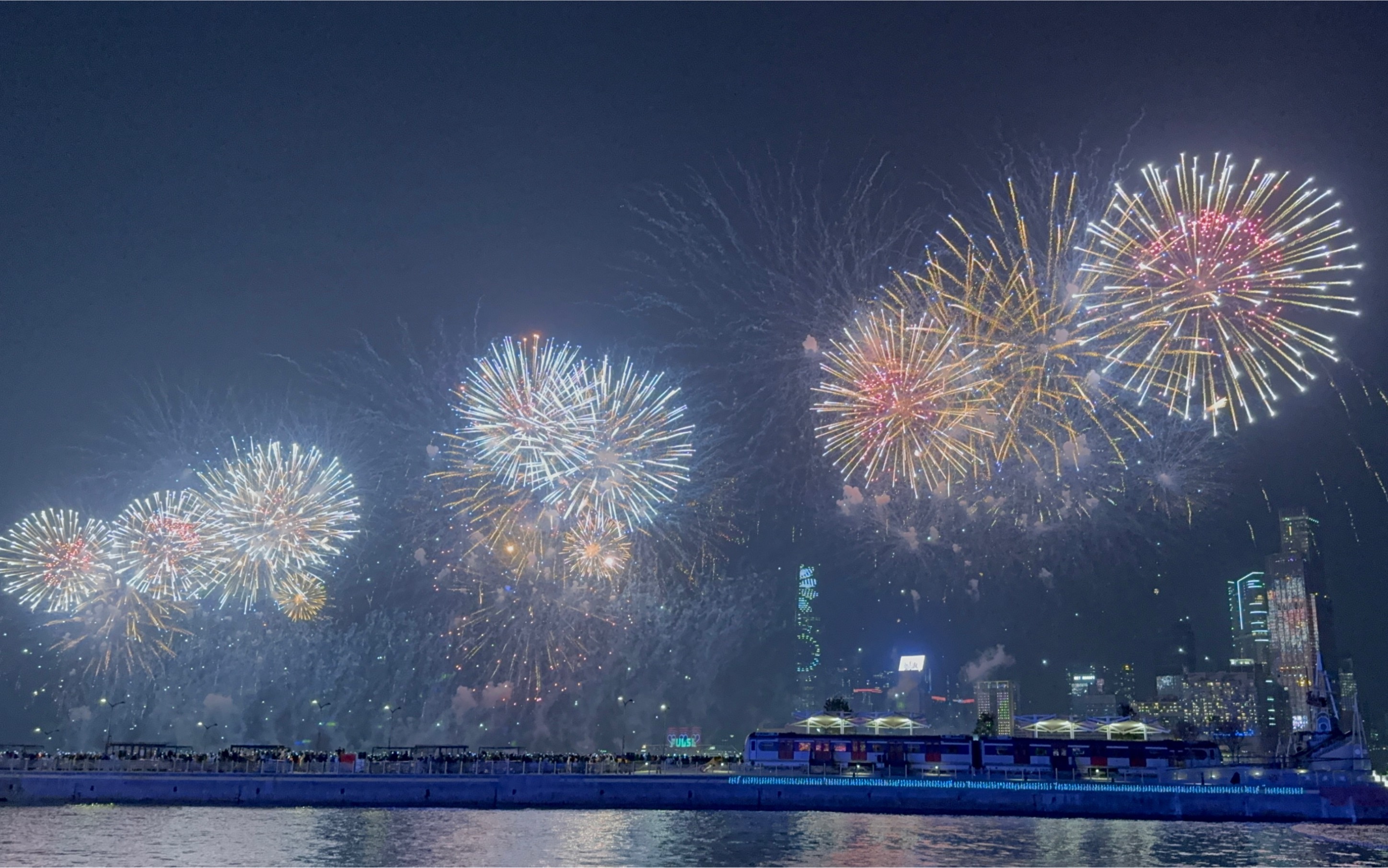 2024维港跨年烟花