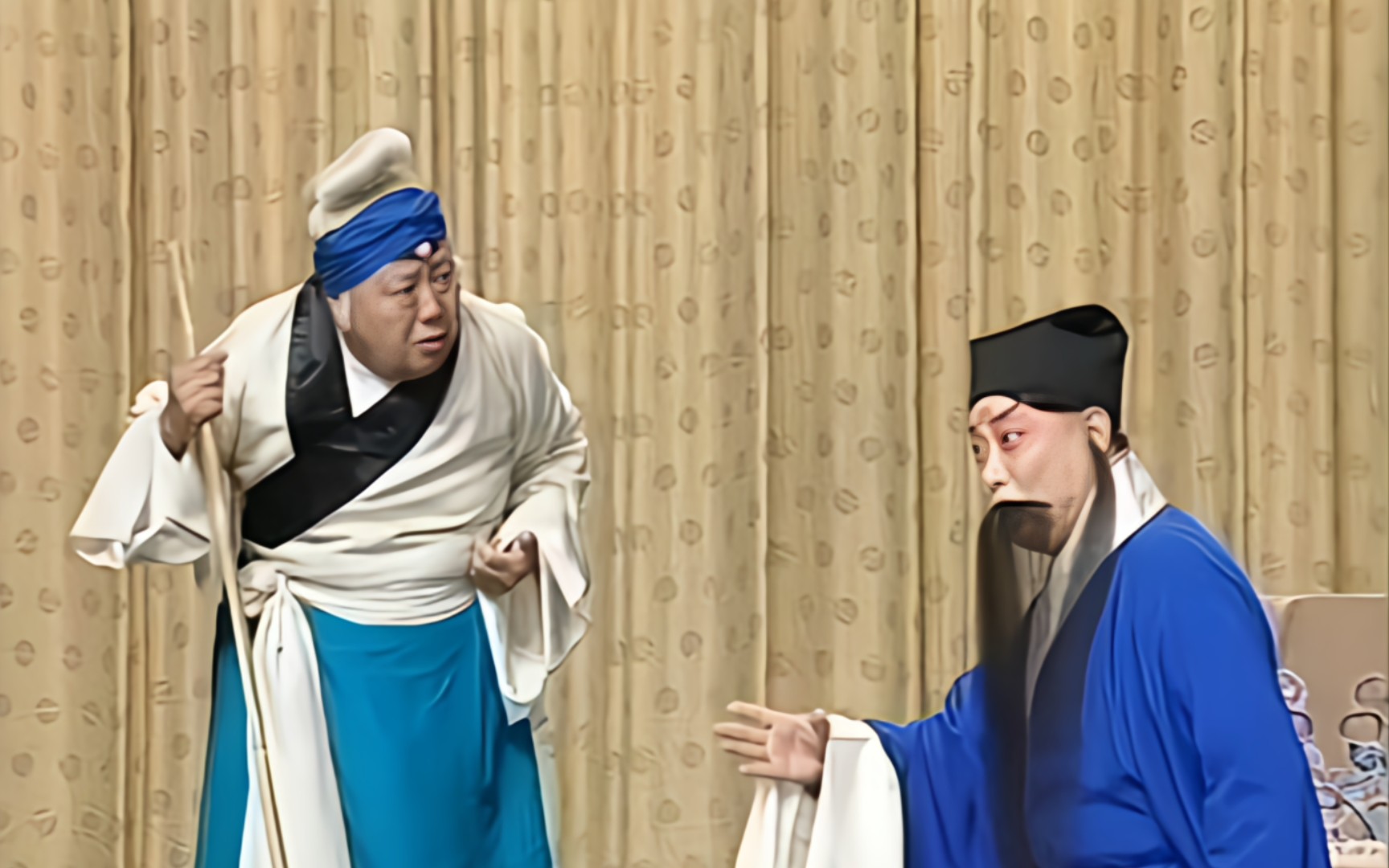 很喜感的老太太,也是个好婆婆——京剧《桑园会》唱段"喜鹊不住叫喳喳