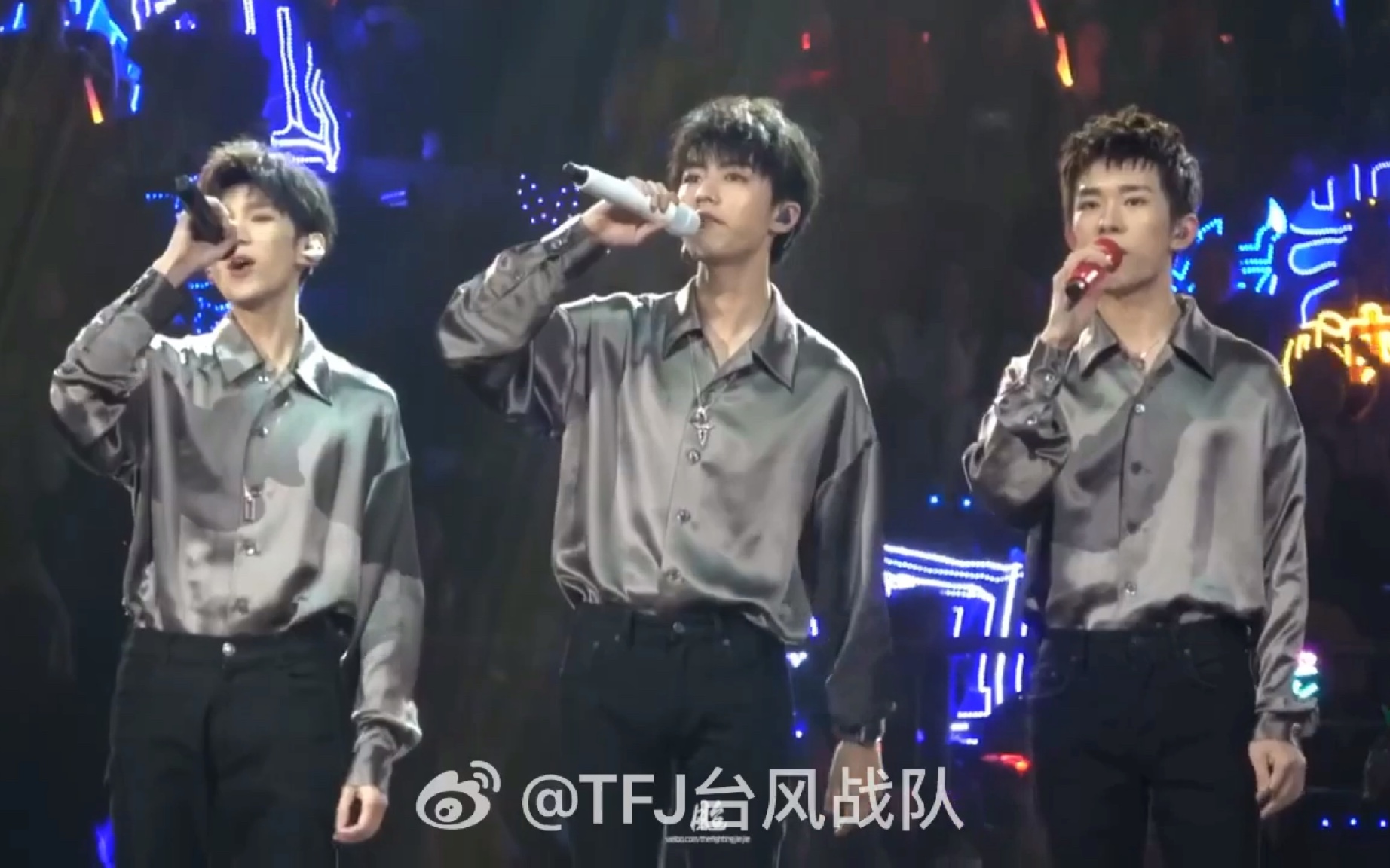 [图]【TFBOYS】大哥喊起前奏，两弟弟自动跟上，这是习惯