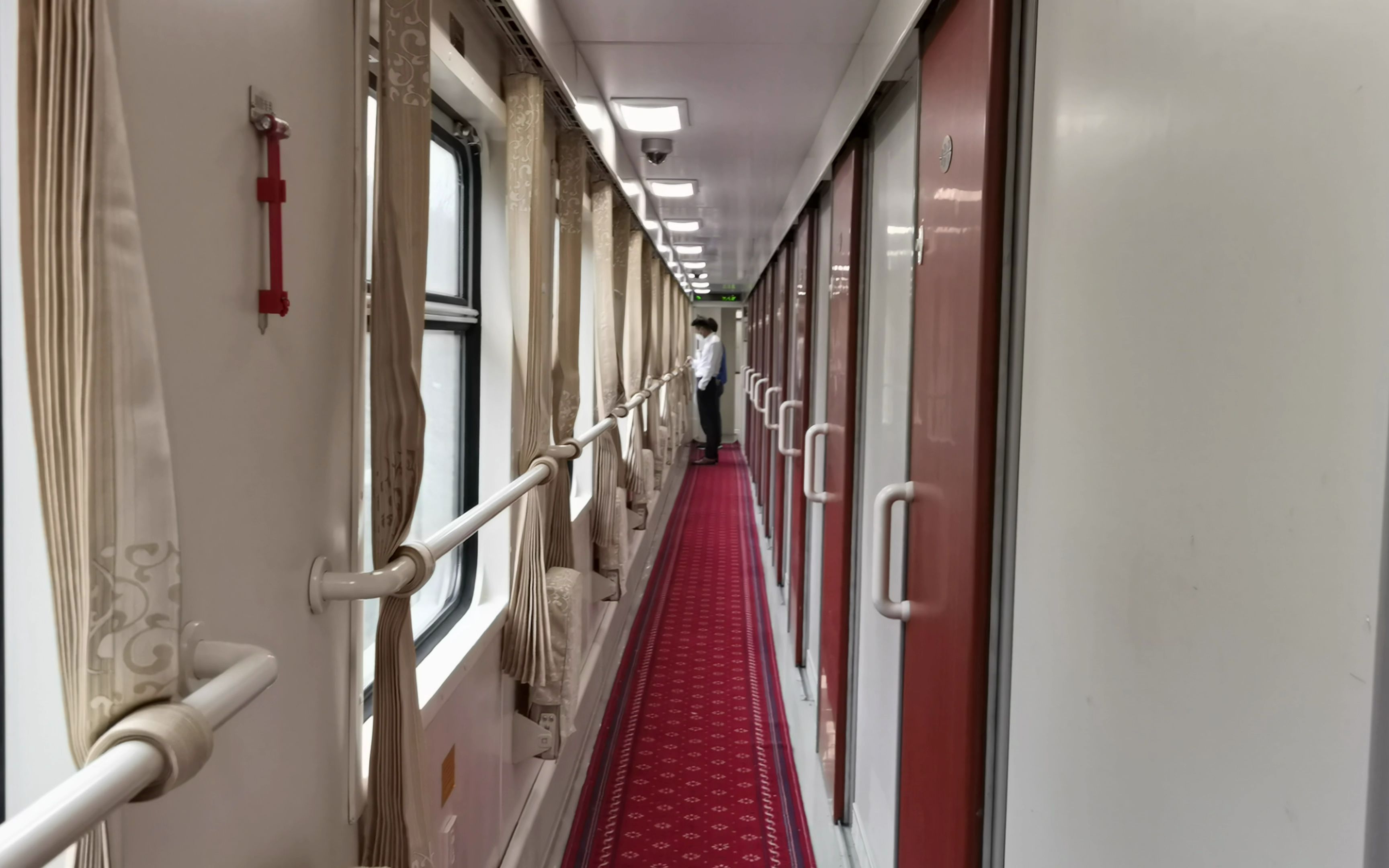 开往拉萨的最美班列 z165