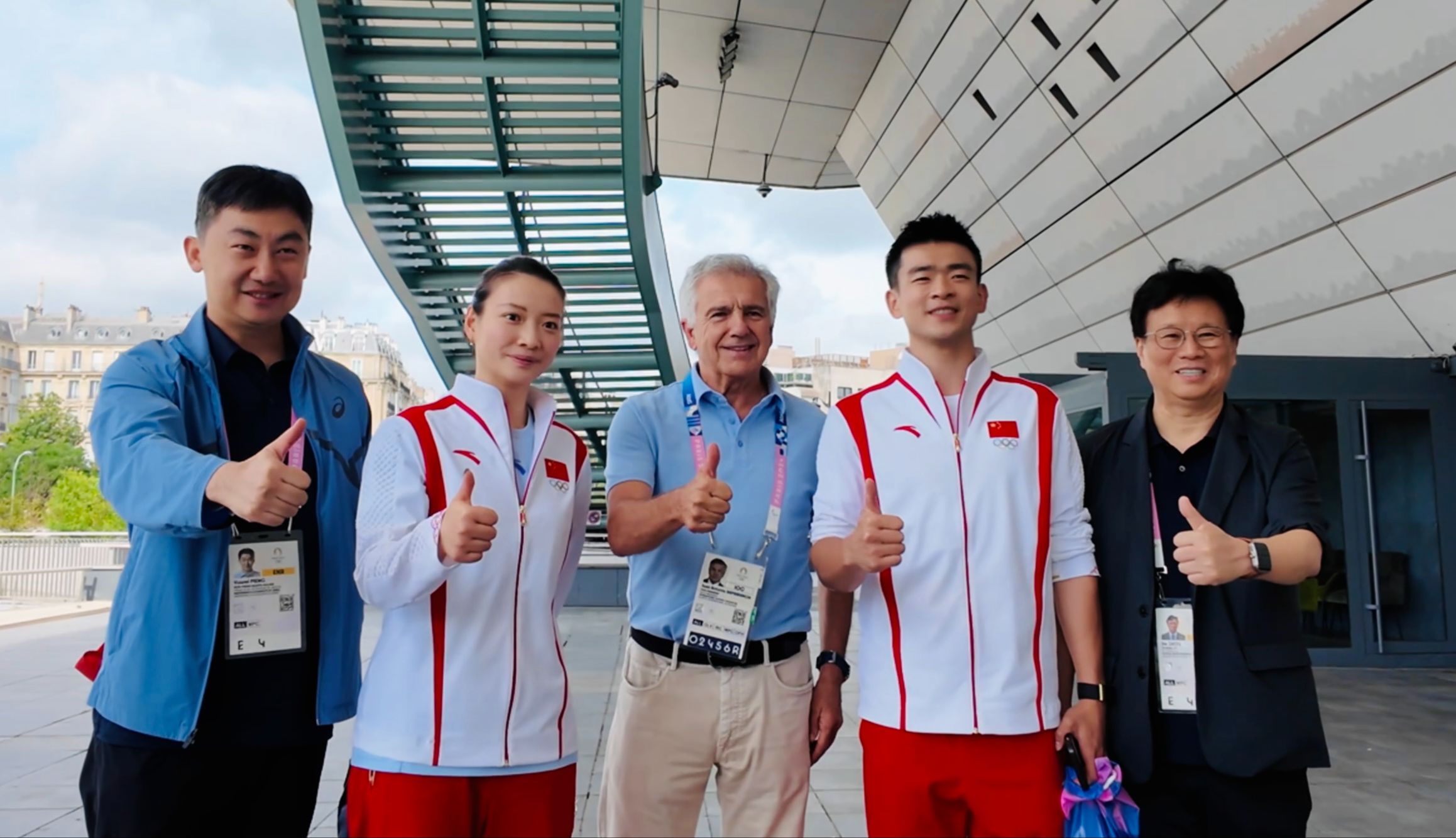 小萨马兰奇对黄雅琼说:我要祝贺你两次!