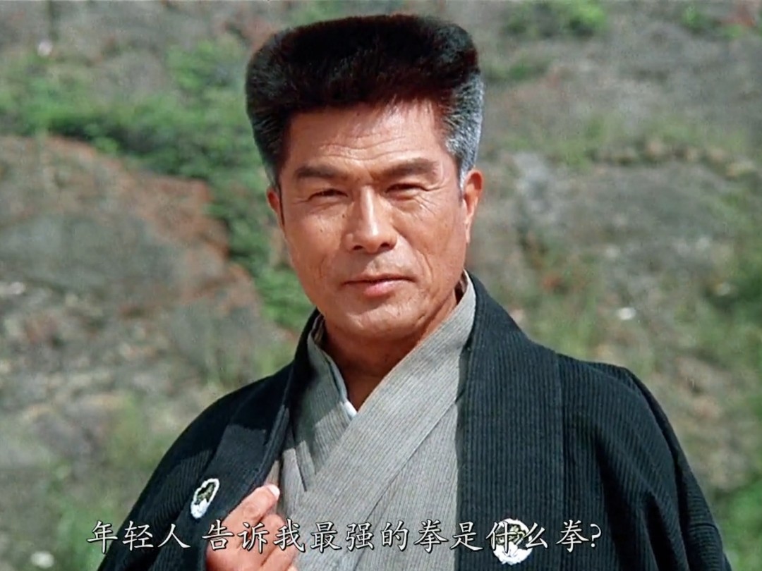 年轻人时代变了,打败敌人最好的办法是用手枪!