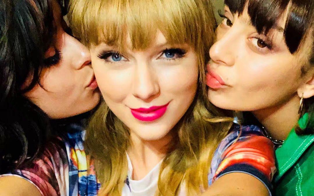 charlixcx洗茶为taylorswiftrep巡演热场高能片段10052018att