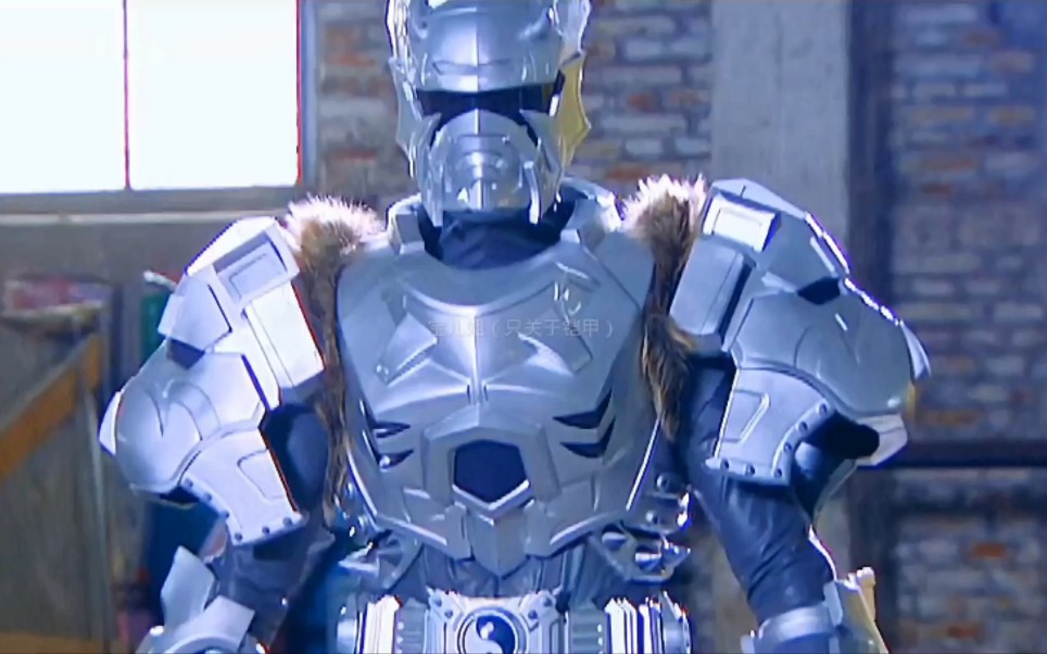 雪獒铠甲vs铠甲二队铠甲勇士二队一打三对战雪獒雪獒的防御力是真的强