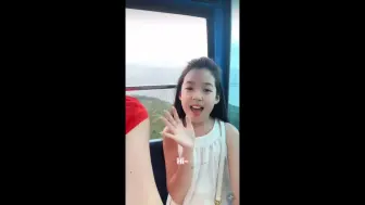 Video herunterladen: 《爸爸去哪儿》小泡芙长大了，长成温婉小美女了