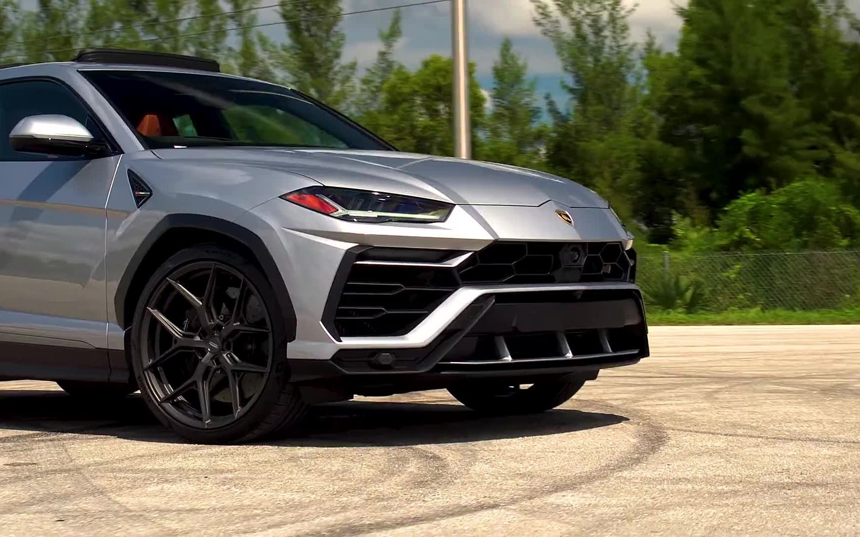 地表最速性能suv兰博基尼urus 颜值性能与科技并存,他是不是你梦想中