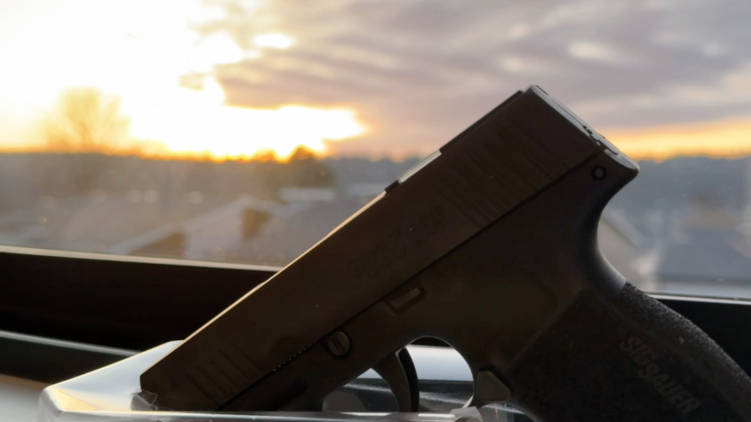 【征集】留言区告诉我下个开箱/测评想看什么枪: sig p365 glock 春田