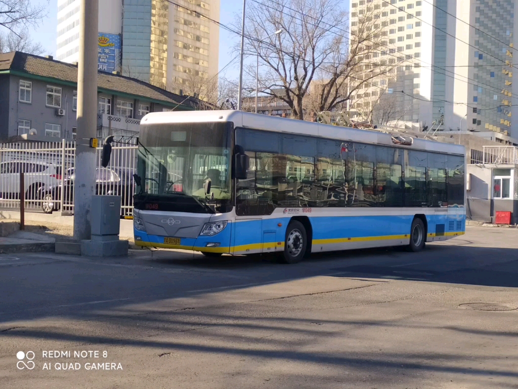 [北京公交]被遗忘在白石桥东场站的教练车