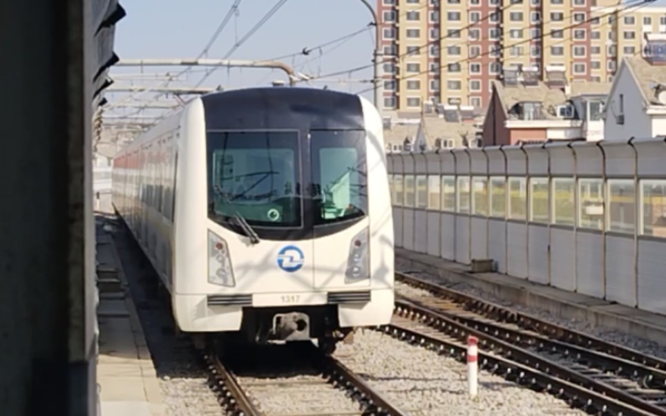 大连地铁13号线1317车组东山路进站