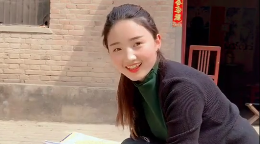 21农村漂亮女孩从小和爷爷奶奶相依为命因长得太好看而愁嫁