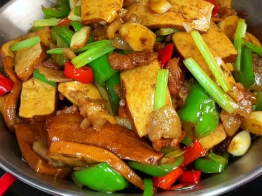 百吃不腻的攸县香干炒肉,豆香浓郁,好吃又下饭 #攸县香干炒肉