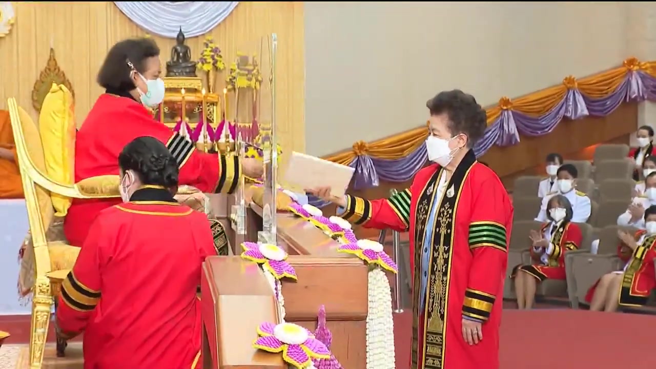 [图]MFUonTV:พิธีพระราชทานปริญญาบัตรแก่ผู้สำเร็จการศึกษาจากมหาวิทยาลัยแม่ฟ้าหลวงวันท