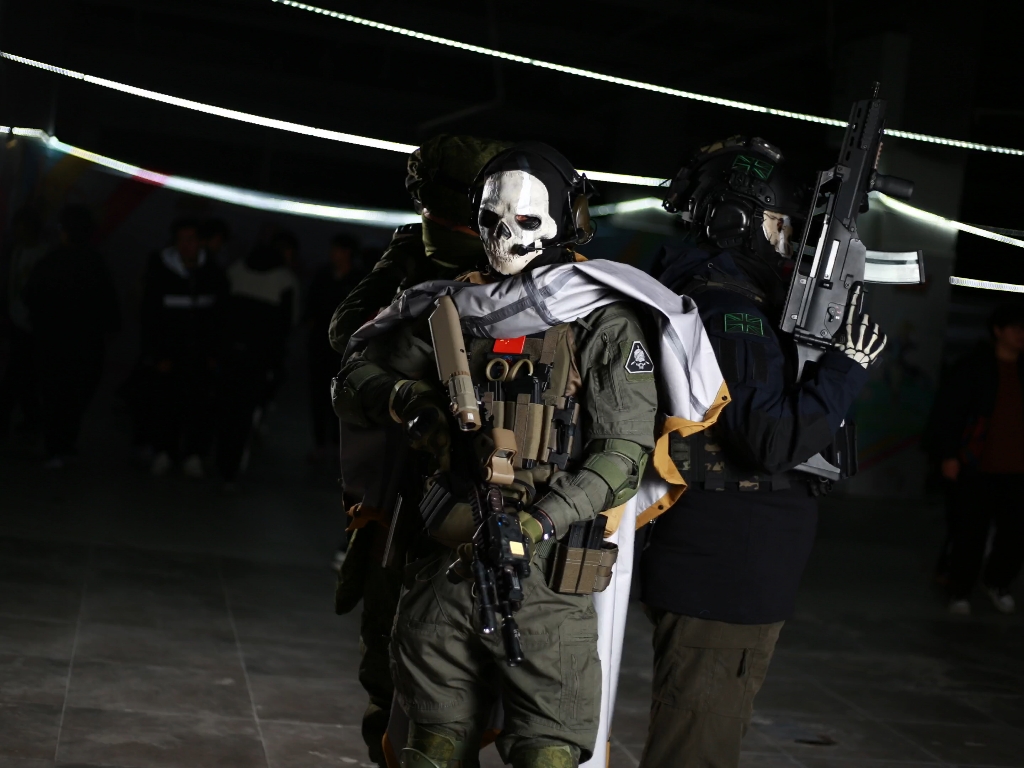 西蒙莱利回来了!141特遣队回来了!