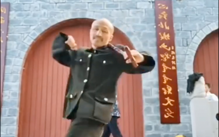 任何反动派都将绳之以法!