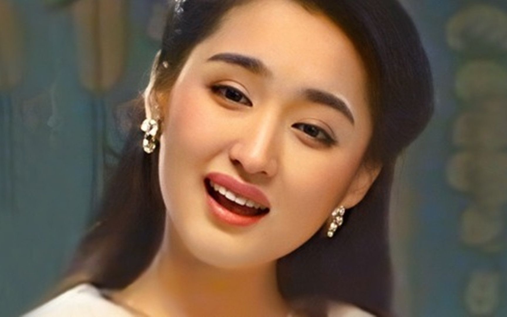 杨钰莹经典情歌《风含情水含笑》人美歌甜,旋律优美,超过成名曲