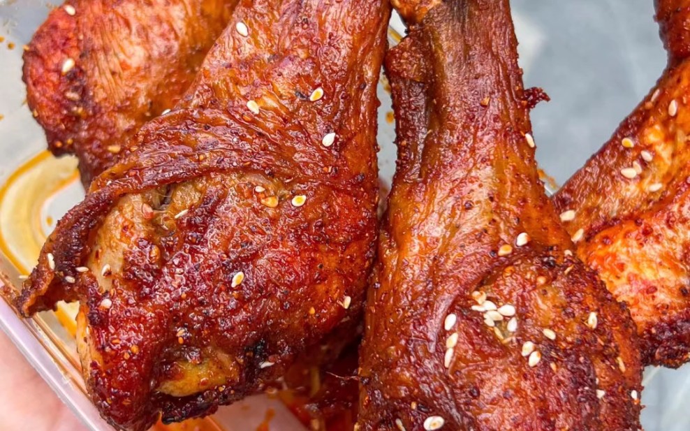 长沙的竹签烤鸡腿香麻了,才一个7r