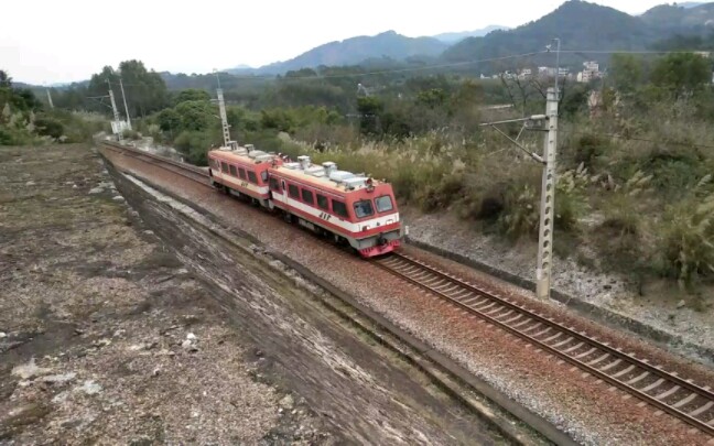 【中國鐵路】56007次小金鷹工程車在小董站交會韶山38001牽引34122次