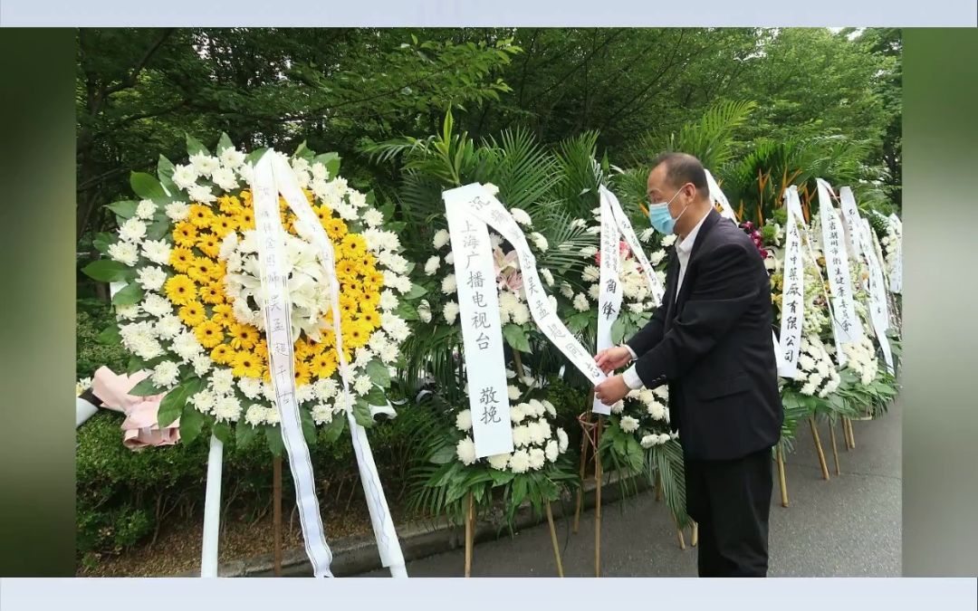 祭扫烈士墓花圈挽联图片