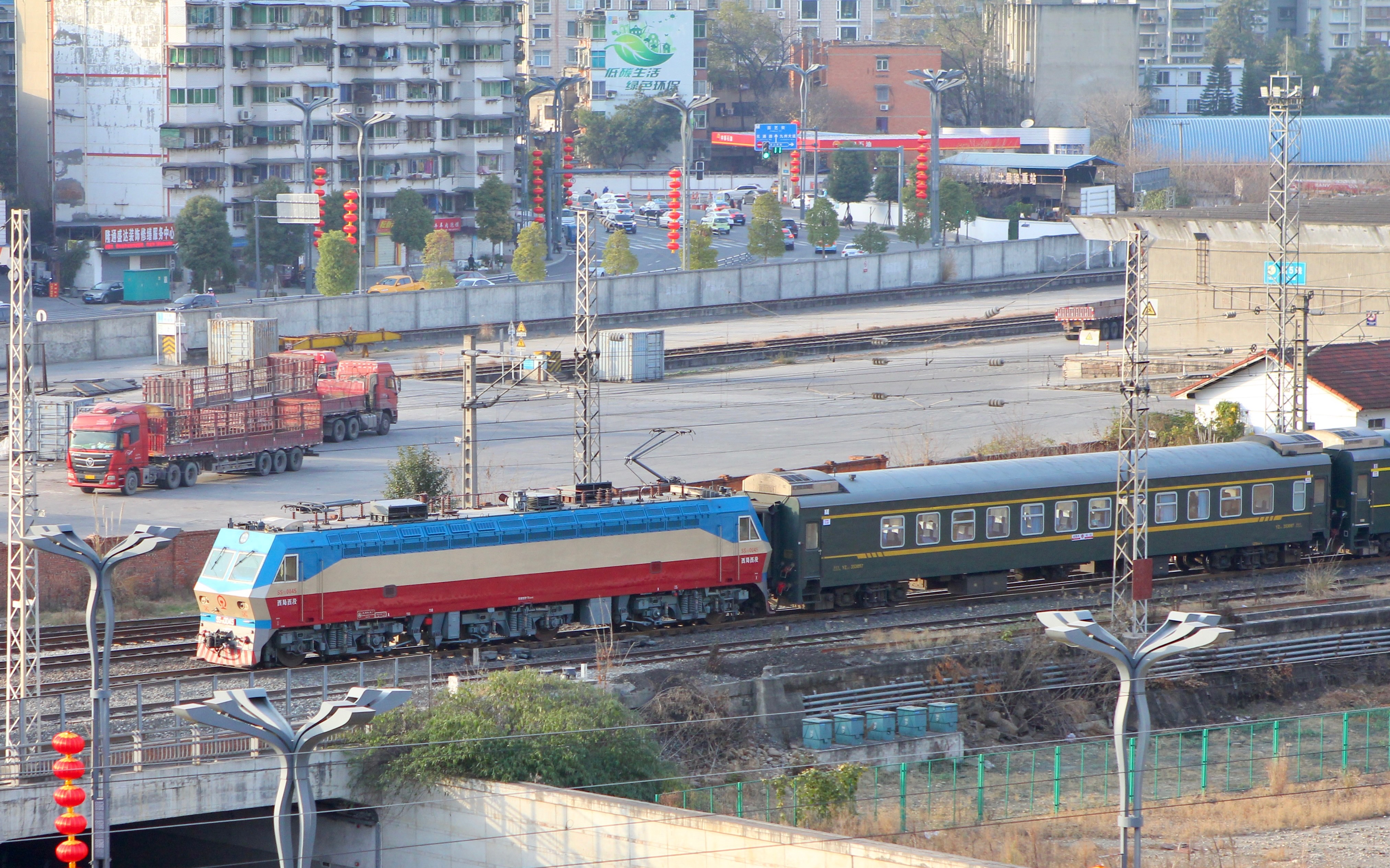 【机车户口】ss7d#0045牵引k291次进入绵阳站
