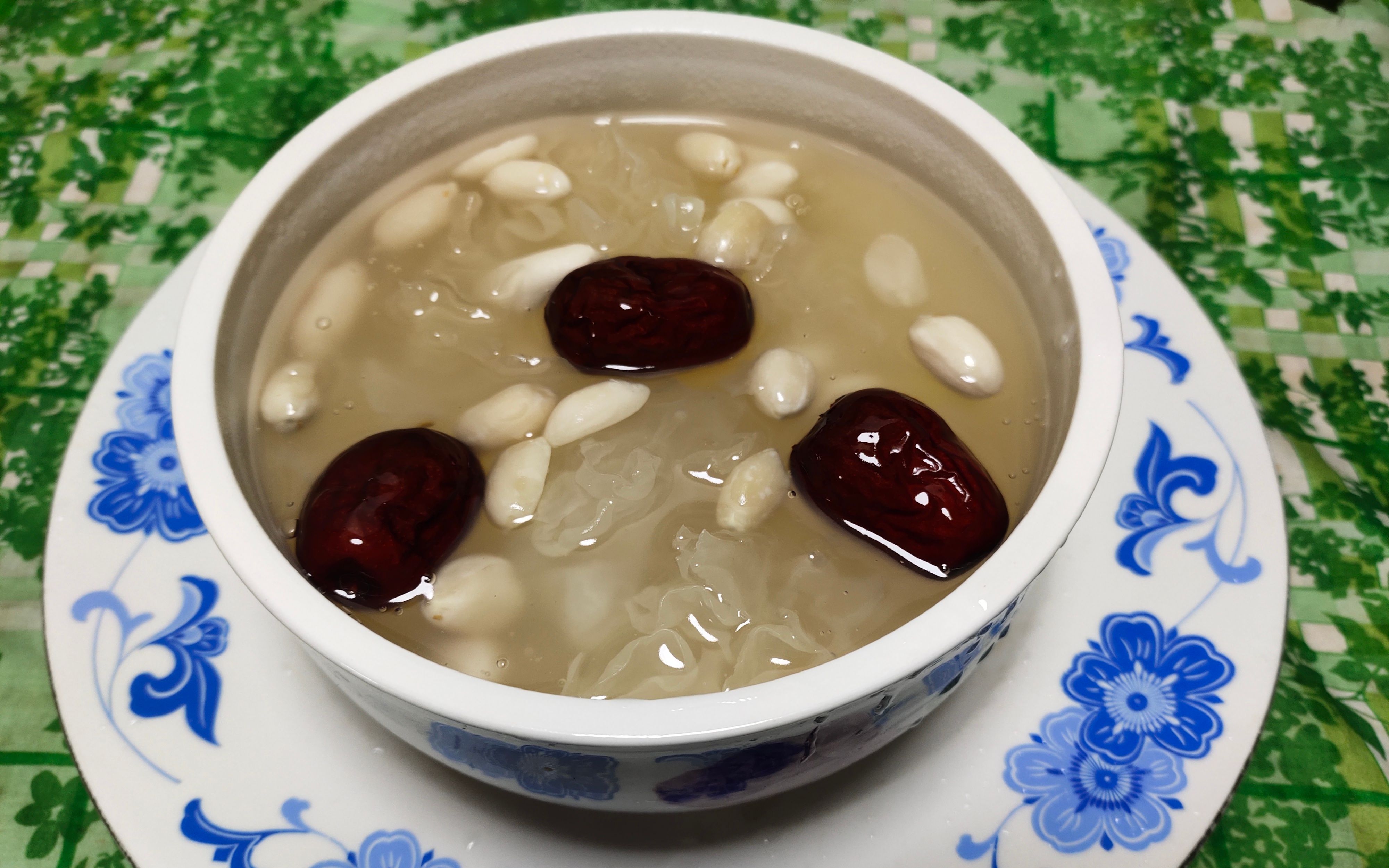 活动作品素食关德财老师教做素菜冰糖银耳花生煲