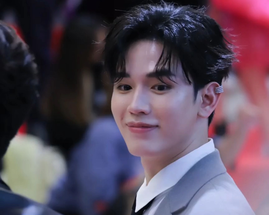 【new】new妞ig日常记录更新#tiktokawards2022th_哔哩哔哩_bilibili