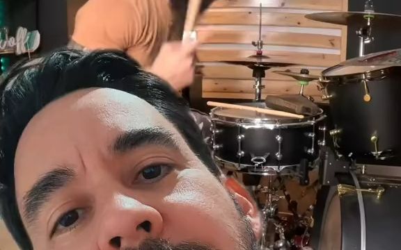 【林肯公园】mike翻牌 in the end鼓组翻打,但是加了点花