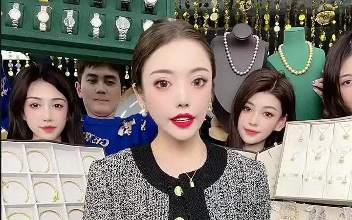 为了让更多的辛选用户和快手粉丝看到这场黄金珠宝手表