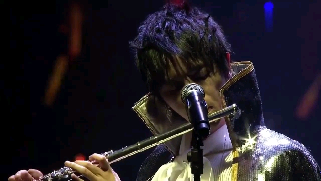 华晨宇演奏《千与千寻》主题曲,吹长笛的小王子!