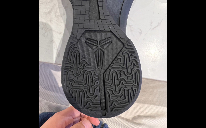 zk5@star 画饼子来了,吃不吃01,兄弟们 科比五鞋底来了