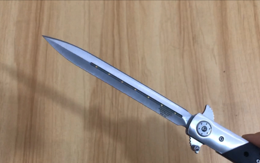 13英寸小丑剑鱼折刀