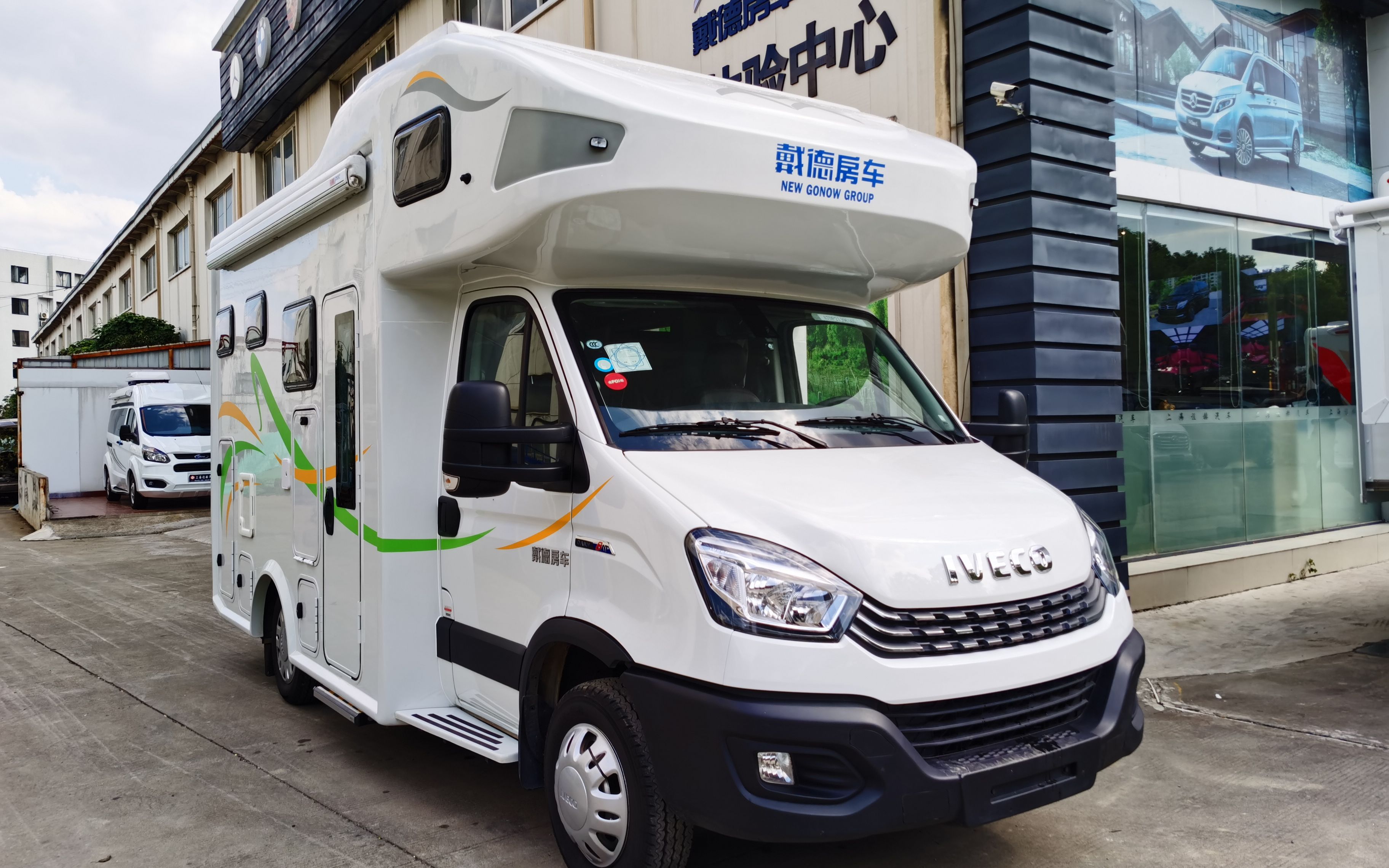 戴德自由风双拓plus,享受高品质四季房车生活