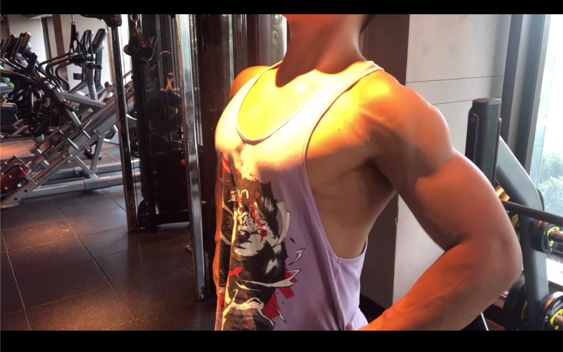 胸肌中缝的训练_哔哩哔哩 (゜-゜)つロ 干杯~-bilibili