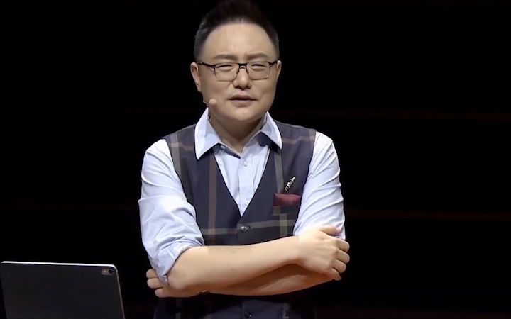 罗振宇:看到华为云销售这封邮件,我膝盖都软了!