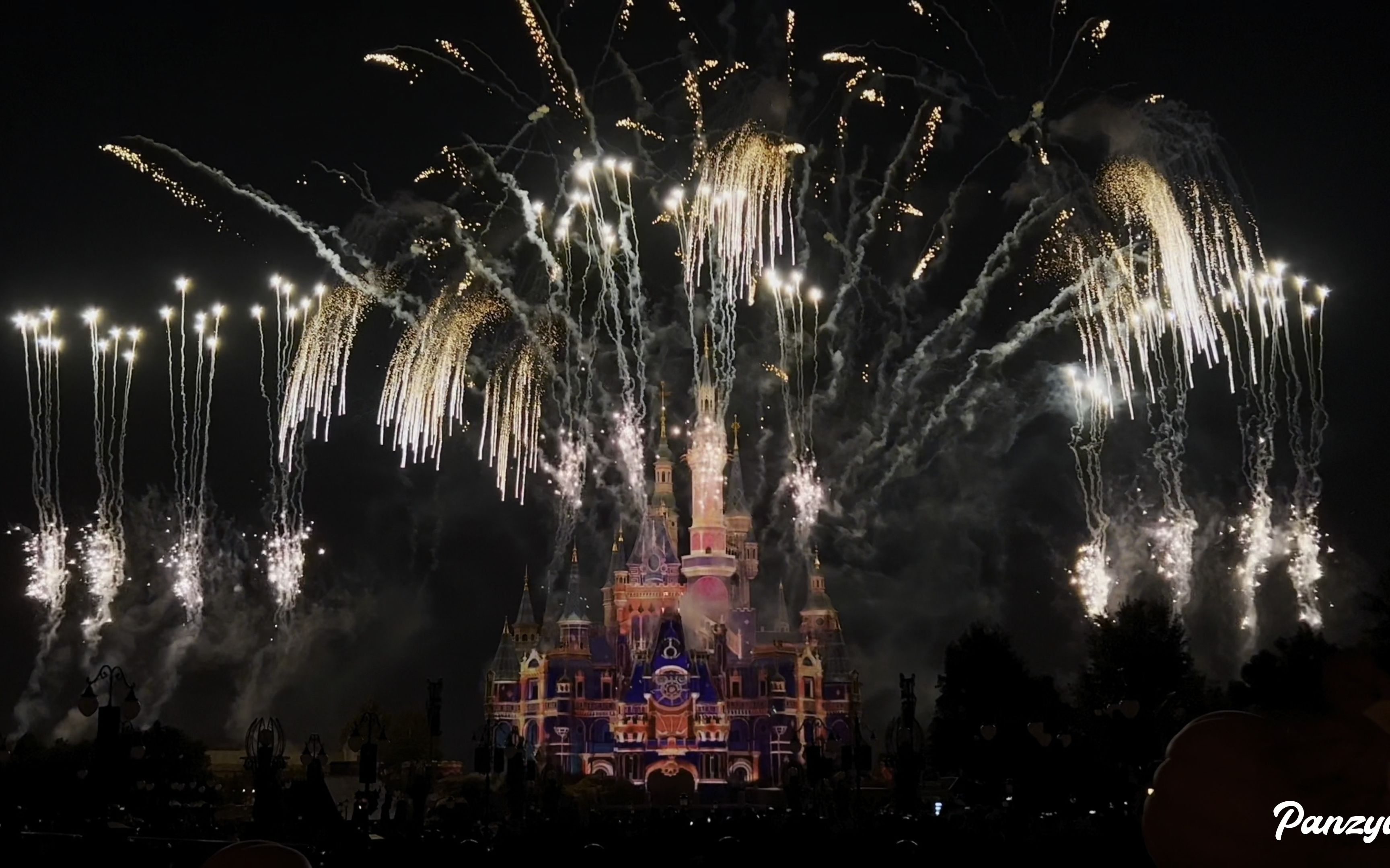 [4k hdr] iphone 13 pro录制上海迪士尼烟花秀