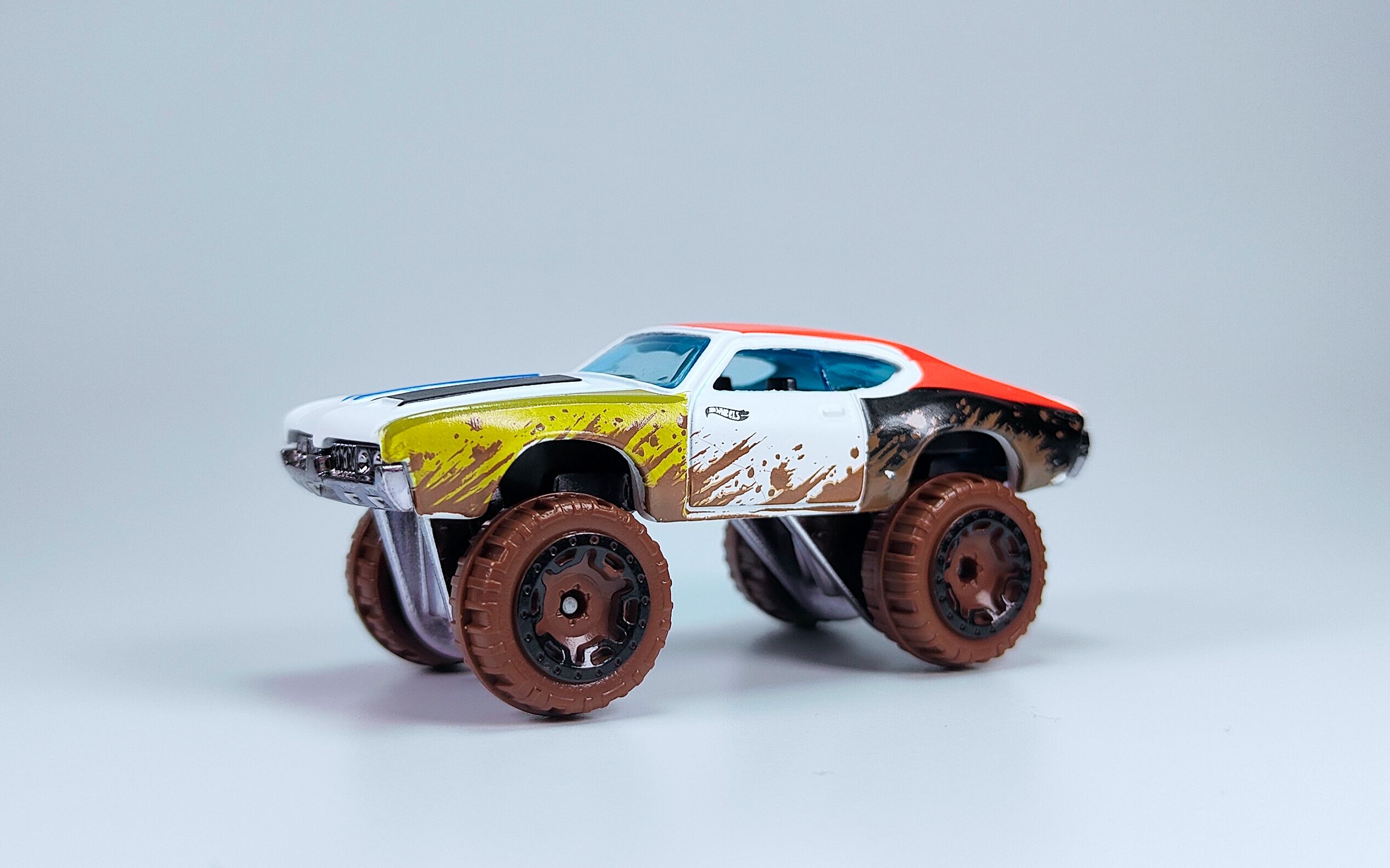 一分钟玩具开盒-风火轮泥泞系列主题普卡奥兹莫比尔olds 442 w-30开盒