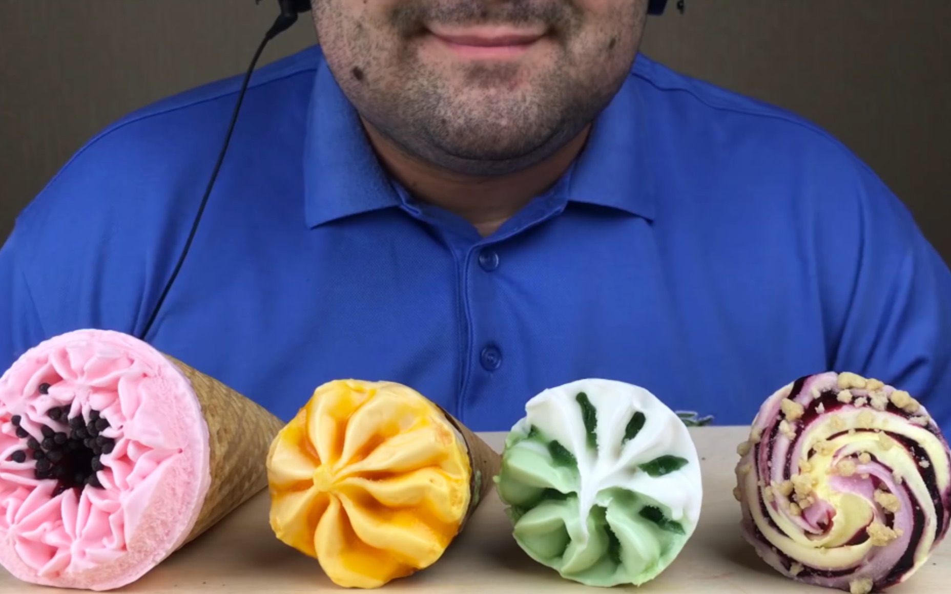 russian eating ☆ 4种蛋卷冰淇淋 asmr食音咀嚼音_哔哩哔哩 (゜