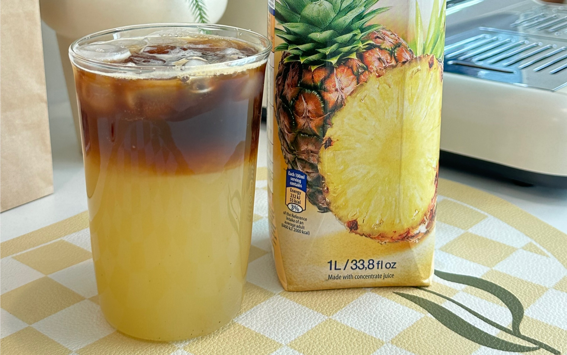 全网火到断货的菠萝冰美式