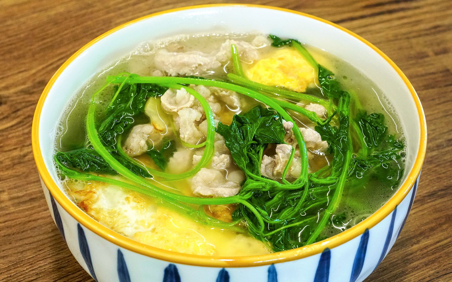 益母草鸡蛋红糖的功效(益母草鸡蛋红糖:调经养颜,缓解痛经)