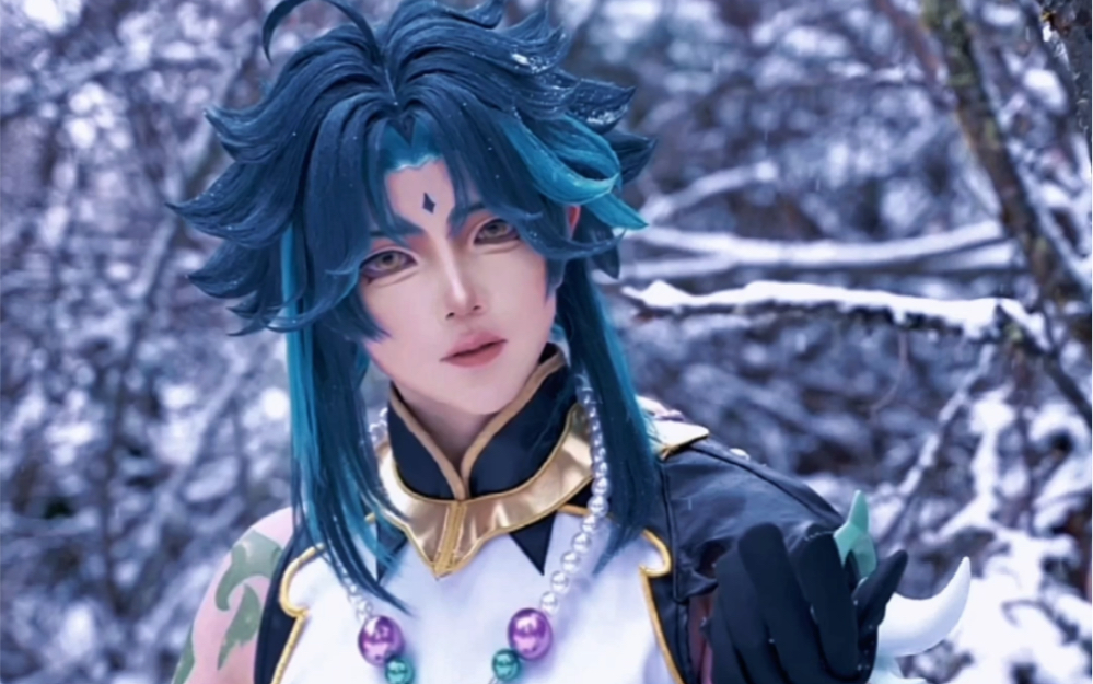 【魈cos】胳膊冻紫了,但是雪好美!