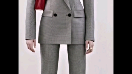 枪驳领三开身西装