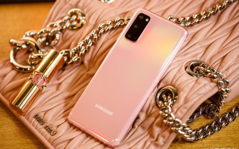 三星s20猛男粉开箱上手––最好的小屏旗舰没有之一