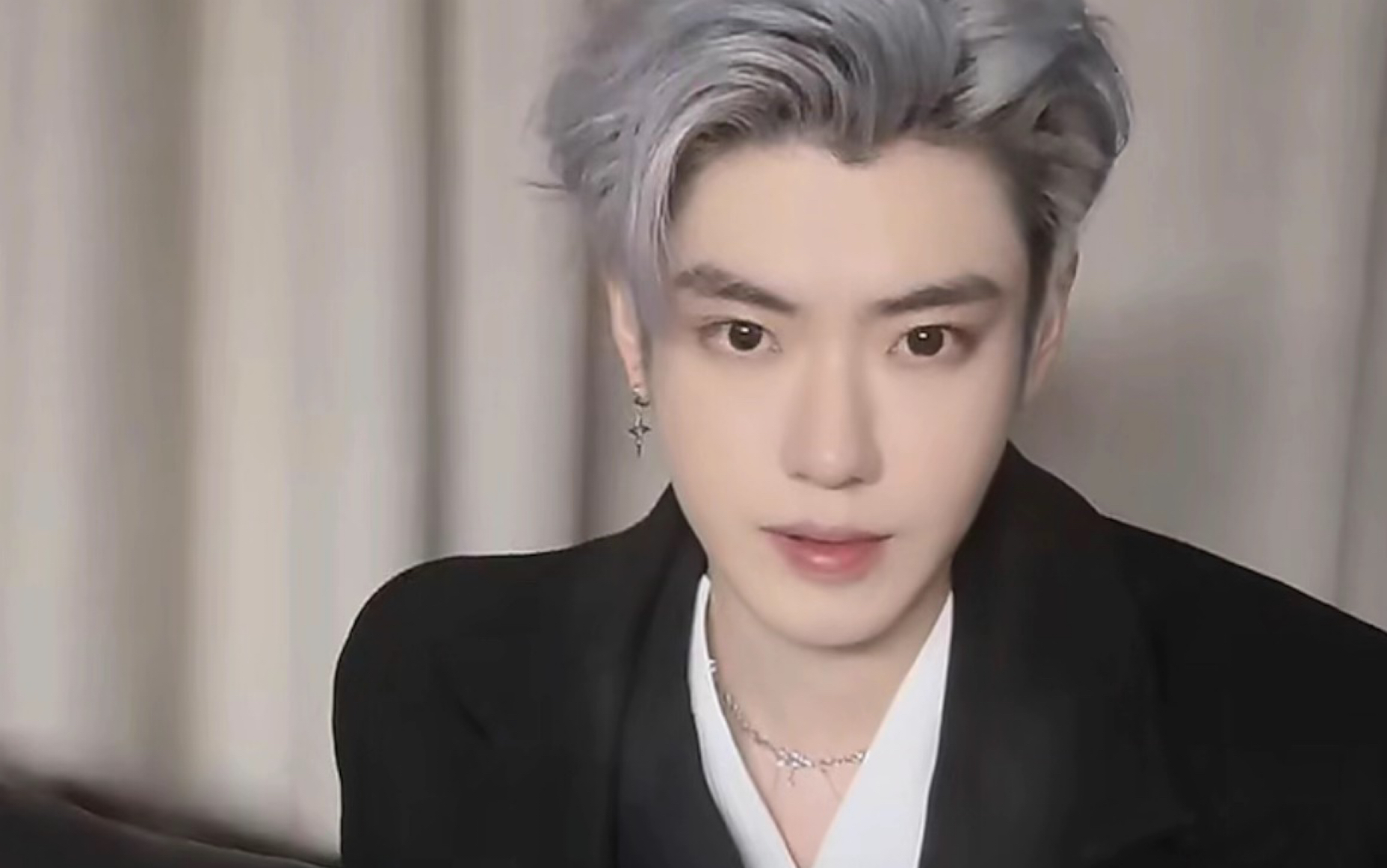 孙澈九呵呵艾瑞巴蒂打台球