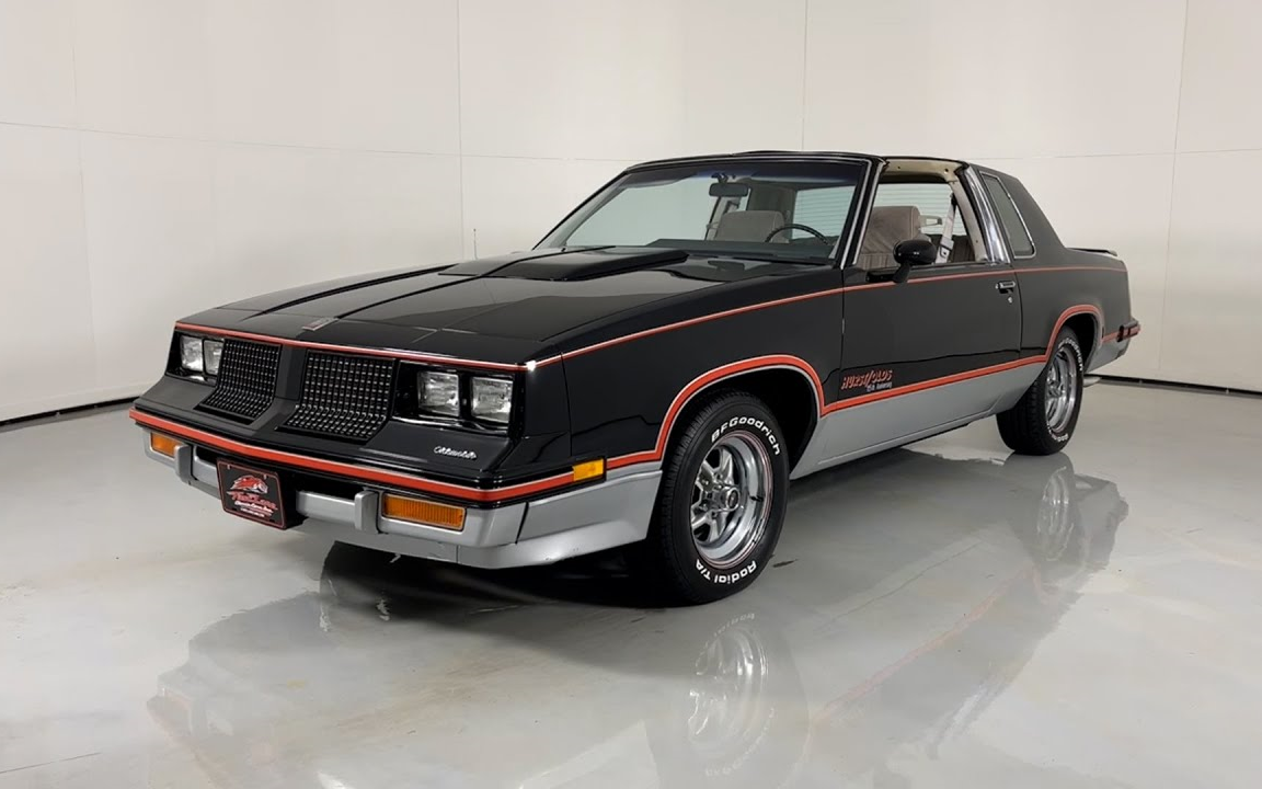 80年代初期美式性能双门车 1983 Oldsmobile Cutlass Hurst/Olds 15周年限量纪念+挡把操作哔哩哔哩bilibili