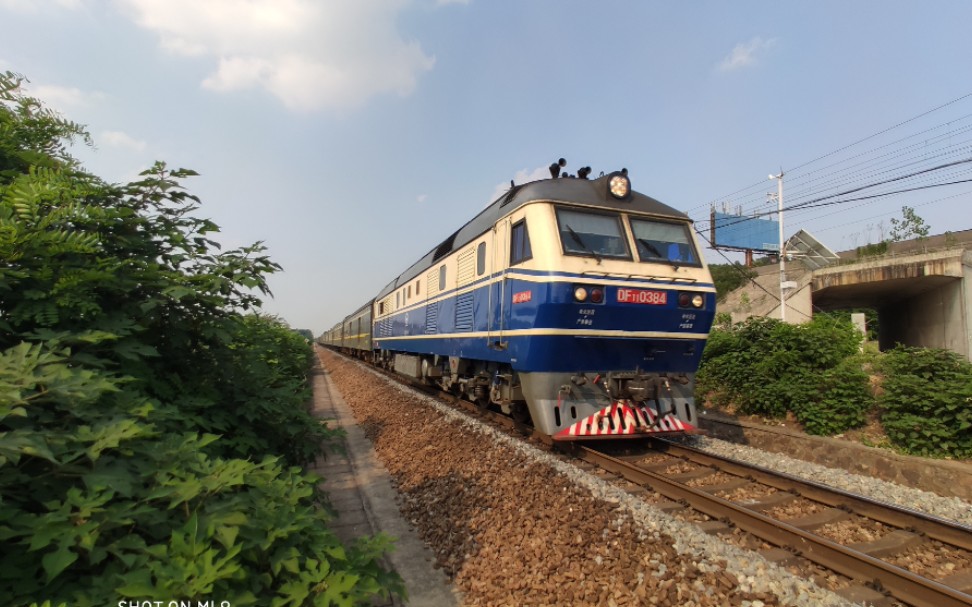 【中国铁路】t237次通过界牌机位