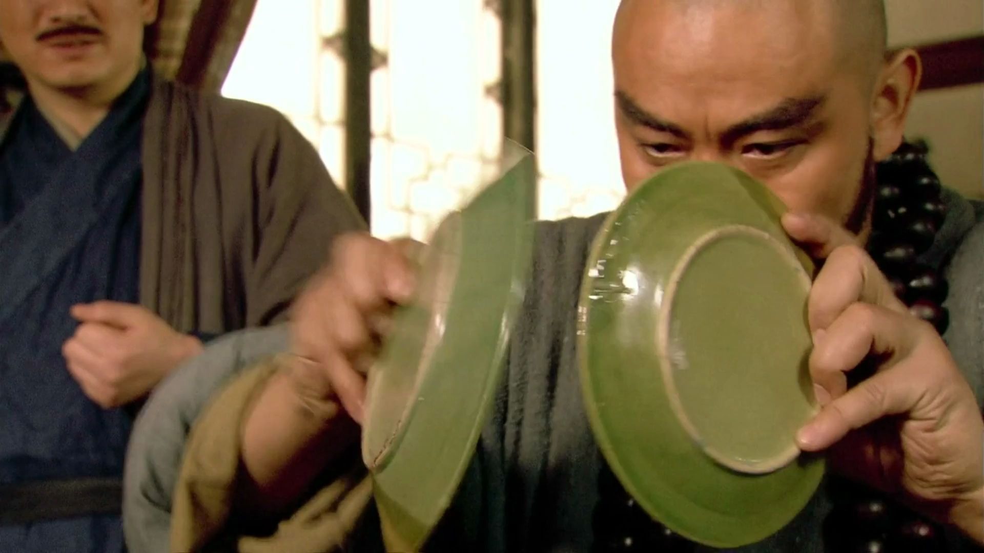 新版水浒传:食神鲁智深桃花庄吃饭,看呆刘太公!吓傻众庄客!