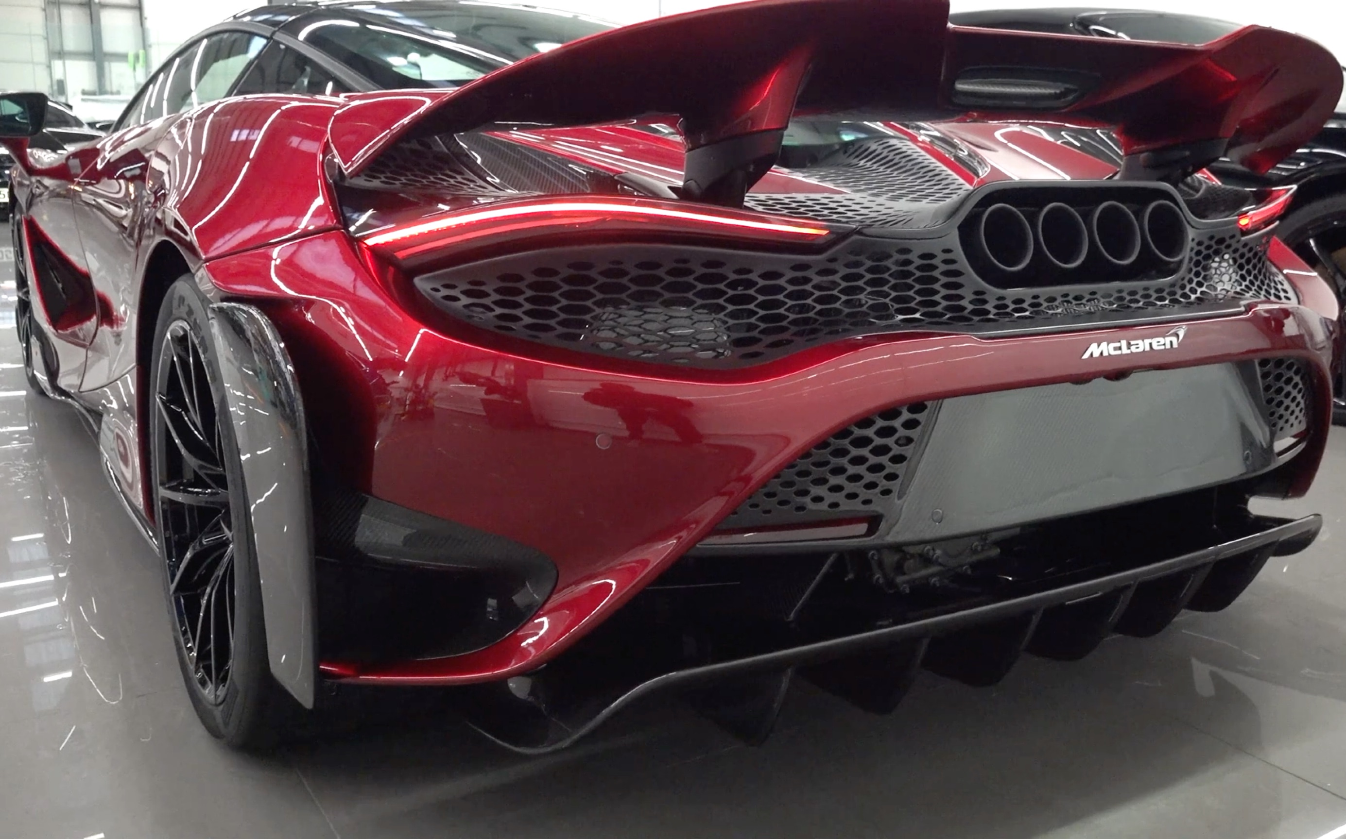 红色迈凯伦765lt 谁与争艳_哔哩哔哩_bilibili